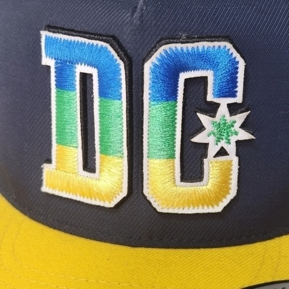 DC Shoe Co. USA Men's Snapback Hat Adjustable Cap Skateboard Outdoor‎ Sport